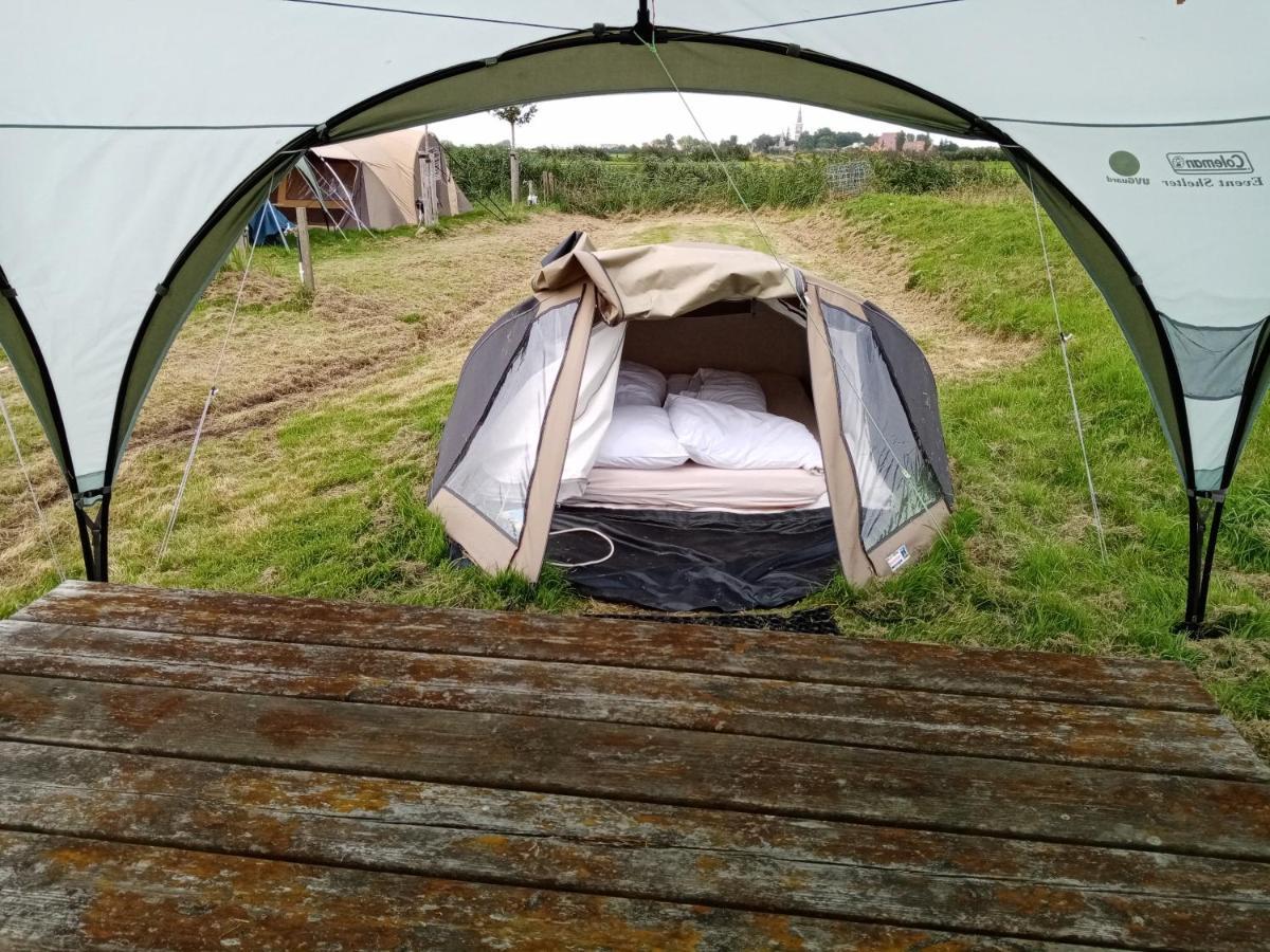 Basic 2P Tent Sotterum Ξενοδοχείο Kornwerd Εξωτερικό φωτογραφία